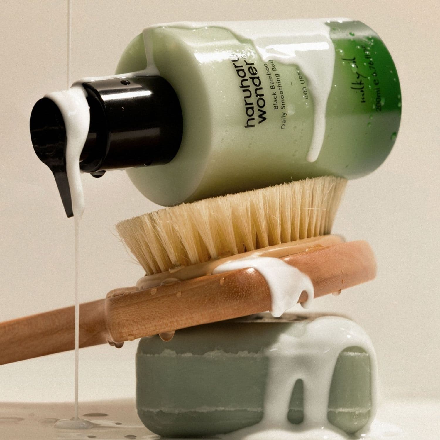 Black Bamboo Daily Smoothing Body Oil Product image